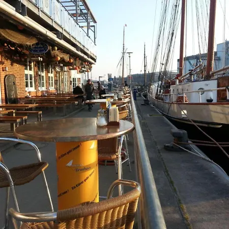 Altes Strandhus Casa Meeresbrise דירה שרבאוץ